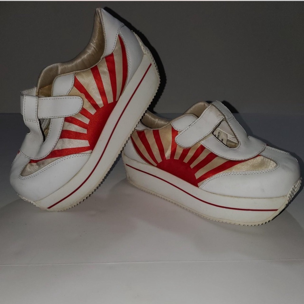 RARE VOLATILE 90s RAVE PLATFORM SHOES